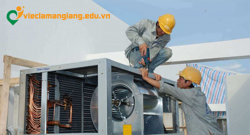 Thợ điện nước, thợ cơ khí, thợ hàn